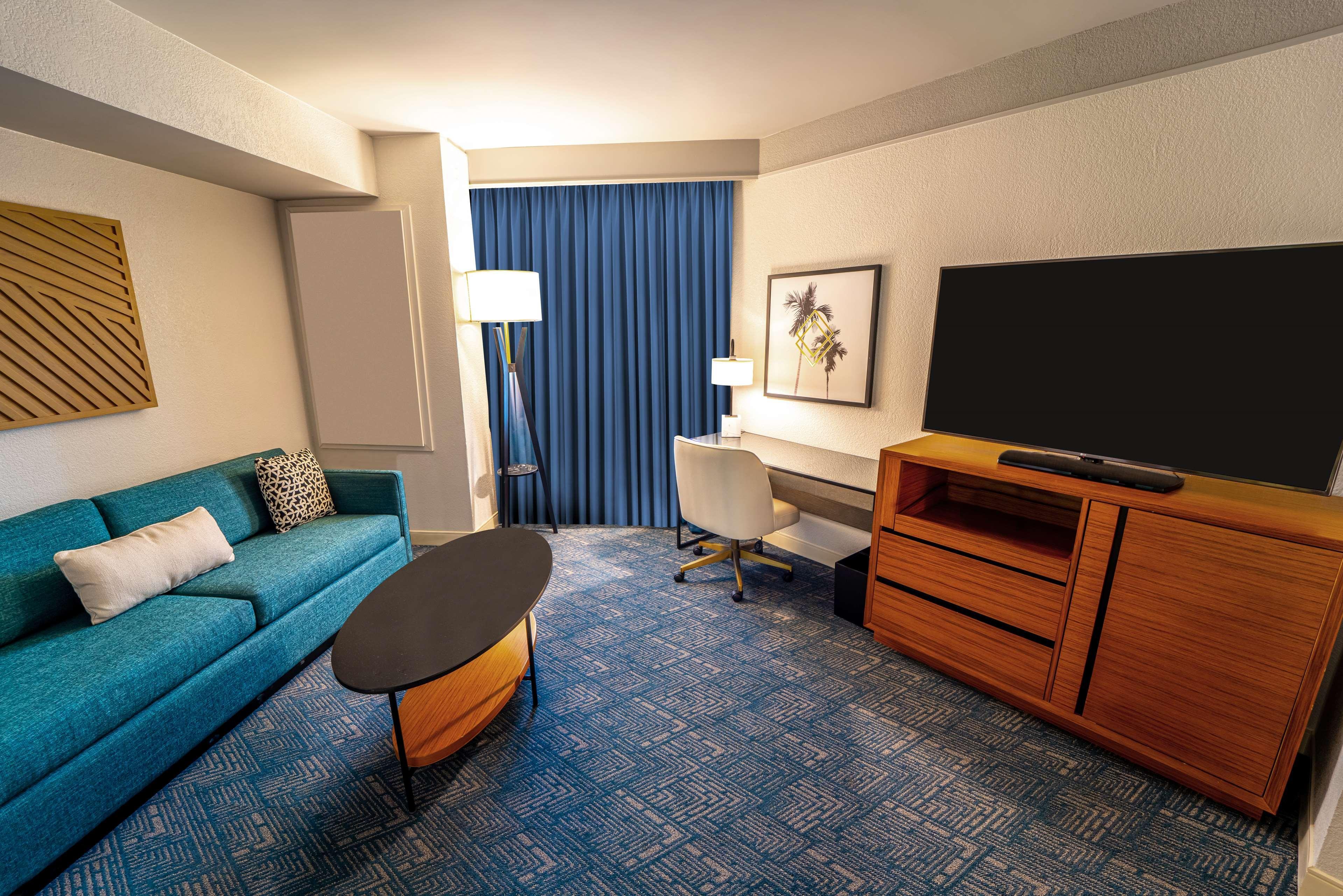 Doubletree By Hilton Tampa Rocky Point Waterfront Hotel Eksteriør billede