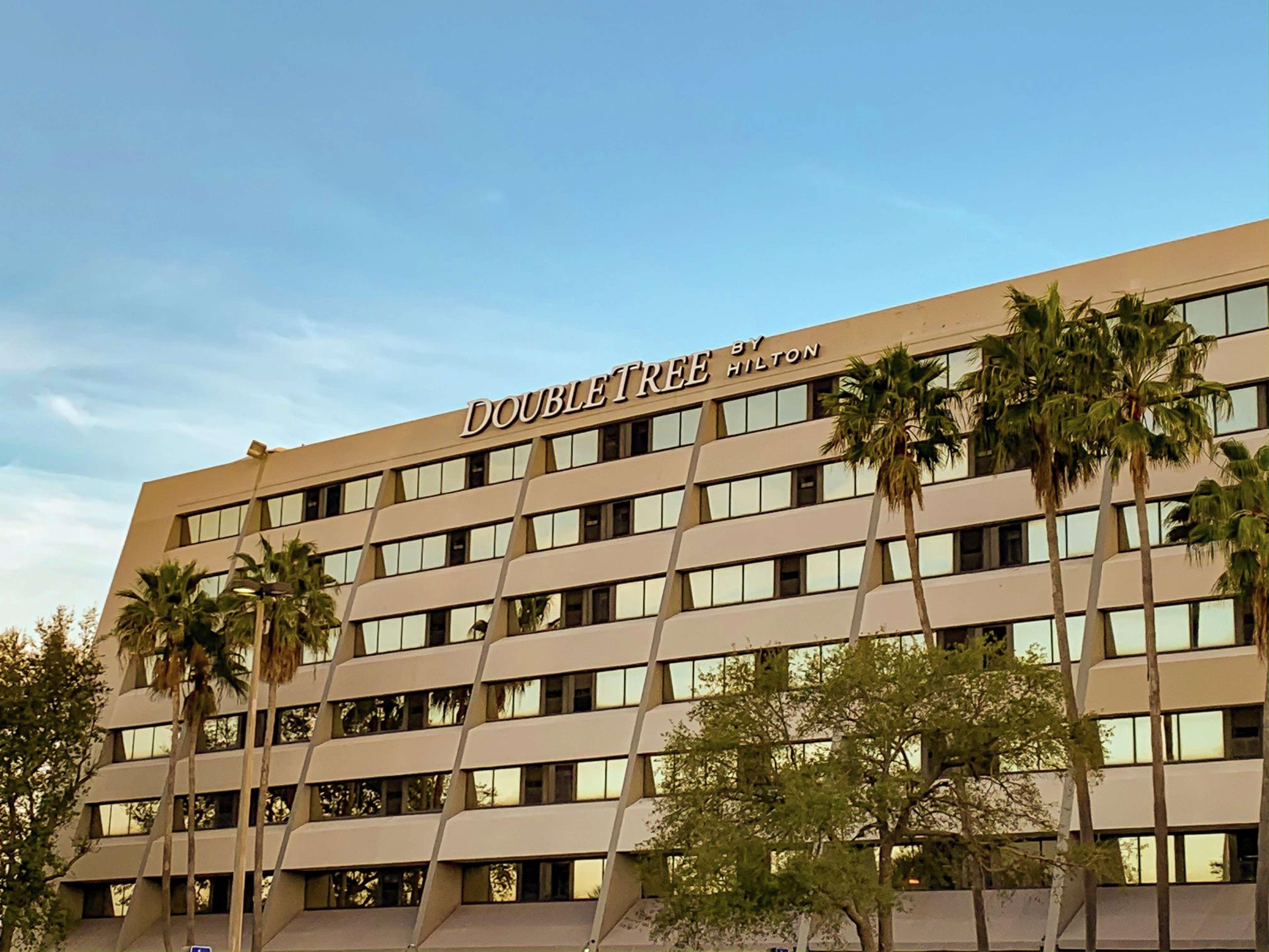 Doubletree By Hilton Tampa Rocky Point Waterfront Hotel Eksteriør billede