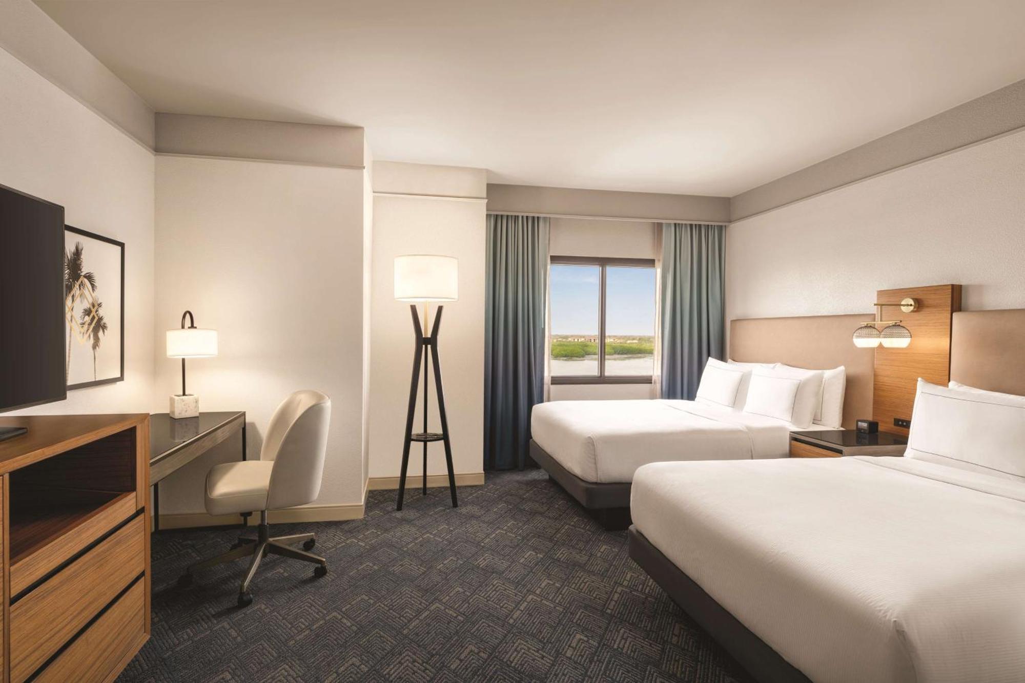 Doubletree By Hilton Tampa Rocky Point Waterfront Hotel Eksteriør billede