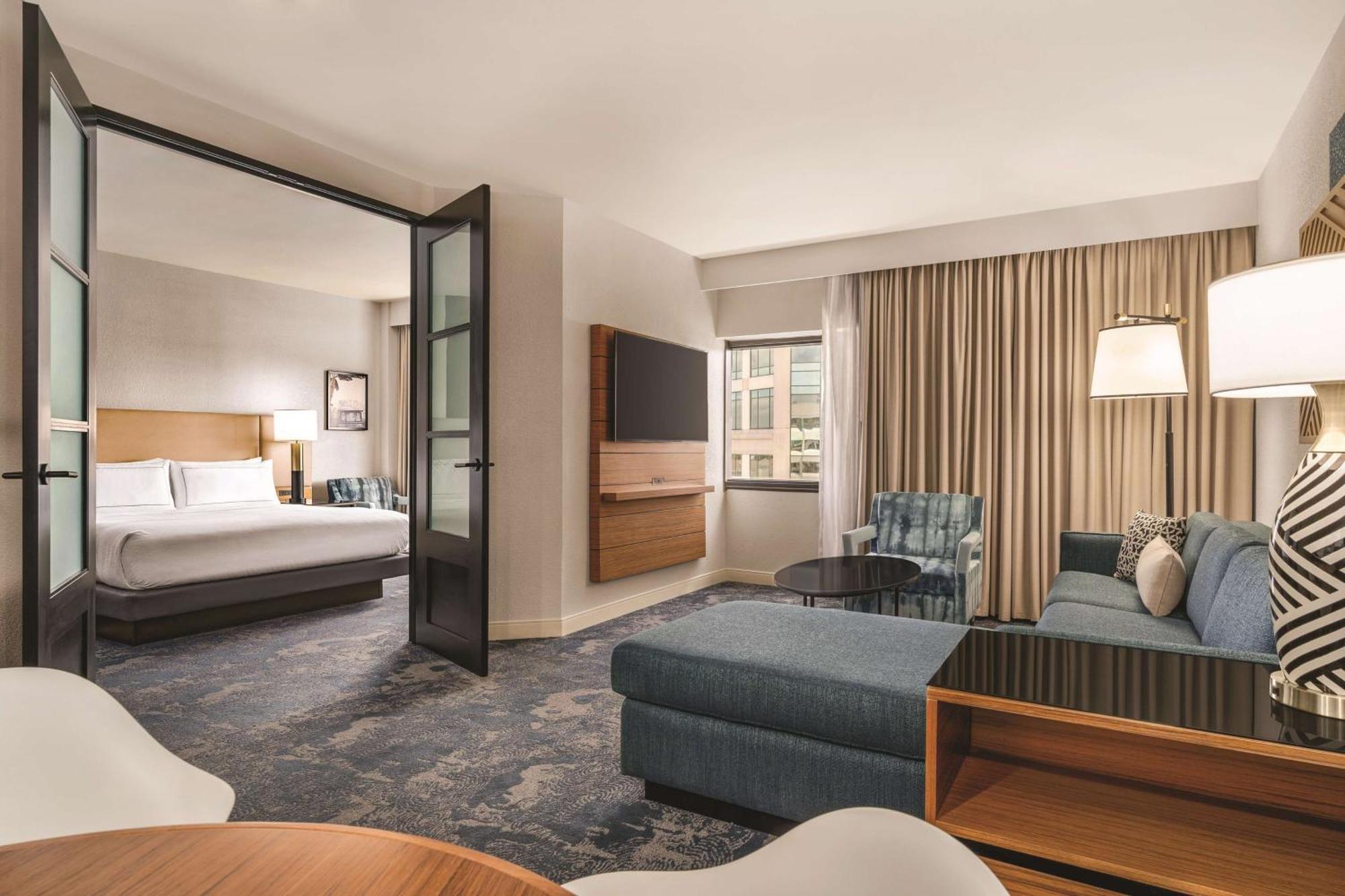 Doubletree By Hilton Tampa Rocky Point Waterfront Hotel Eksteriør billede