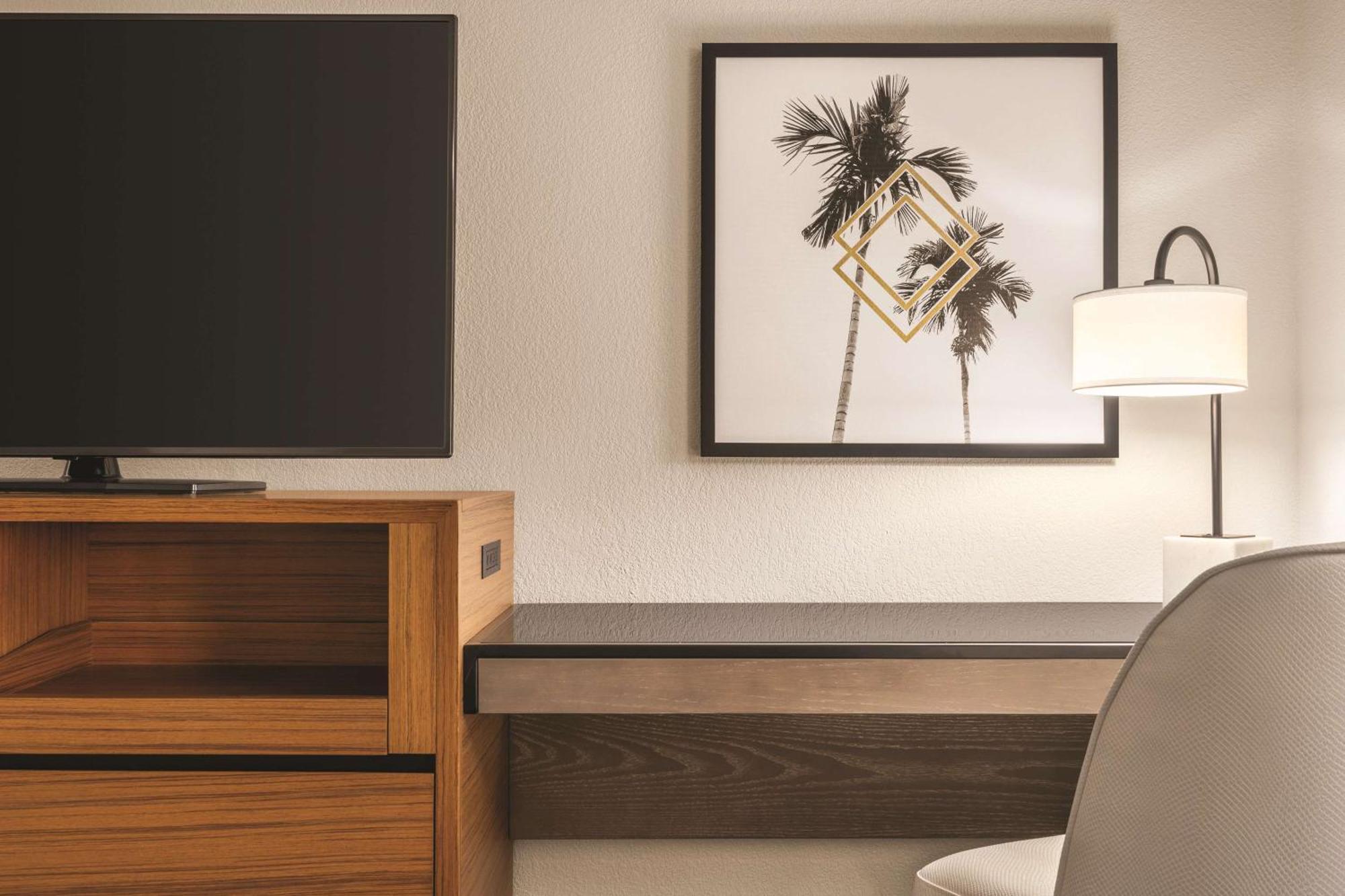 Doubletree By Hilton Tampa Rocky Point Waterfront Hotel Eksteriør billede
