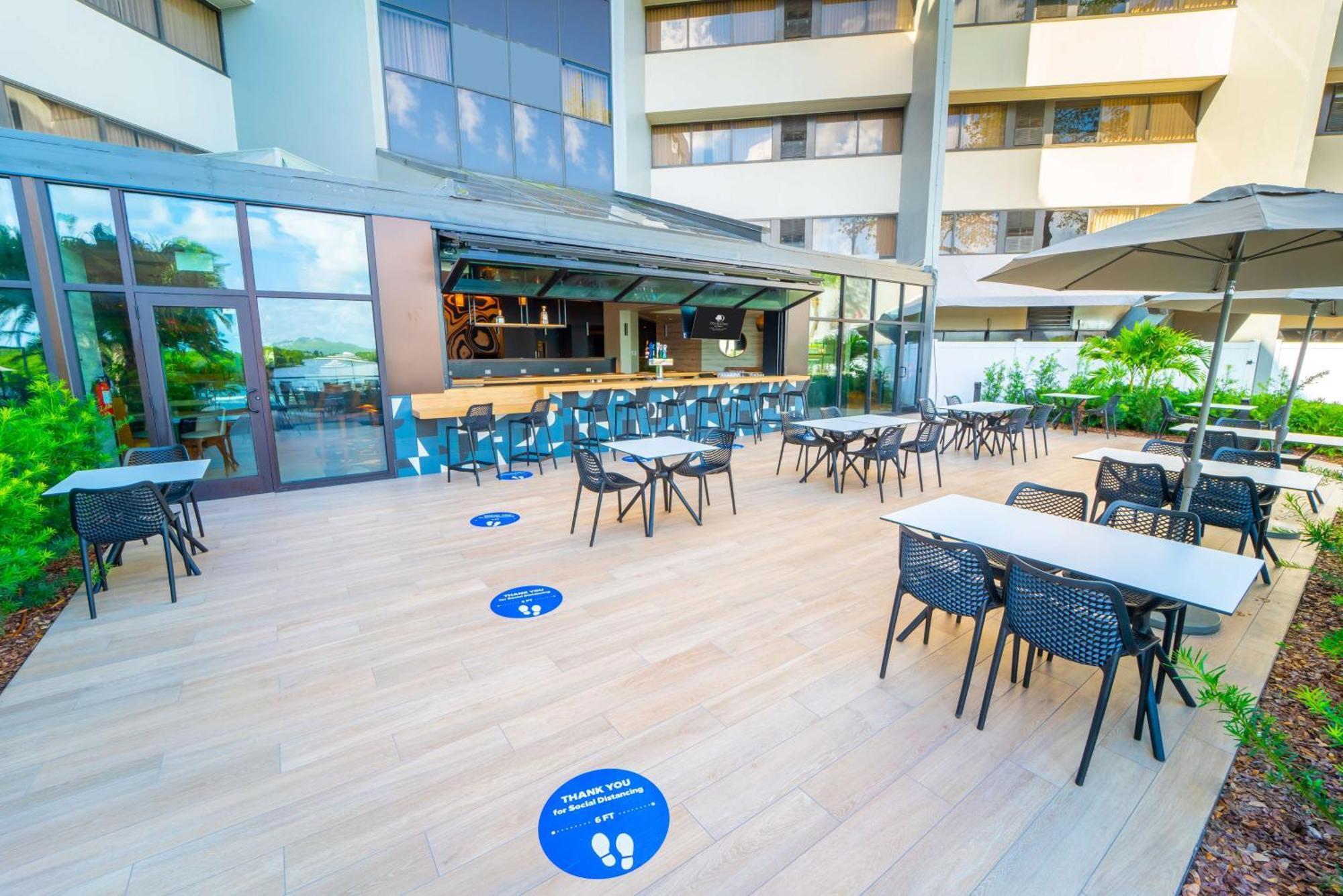 Doubletree By Hilton Tampa Rocky Point Waterfront Hotel Eksteriør billede