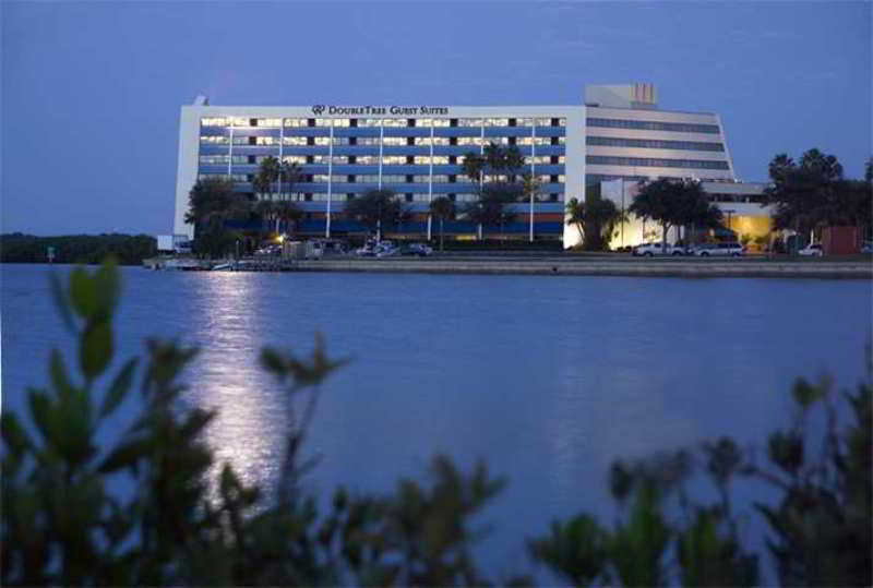 Doubletree By Hilton Tampa Rocky Point Waterfront Hotel Eksteriør billede